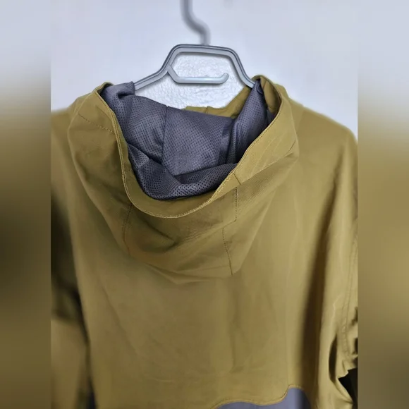 Carhartt Men's Olive and Gray Jacket - Picture 4 of 5